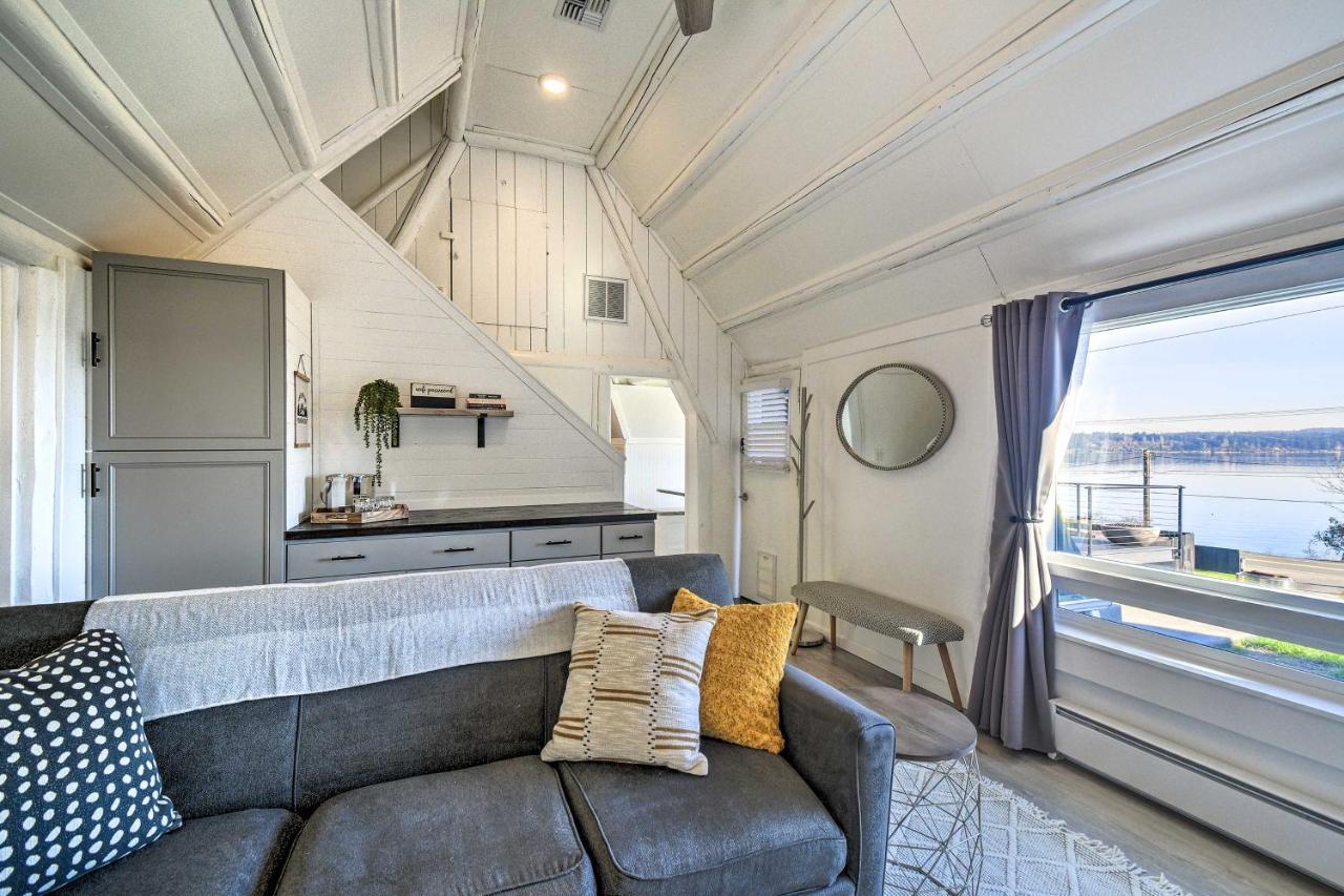 Puget Sound Cabin With Hot Tub And Water Views! เบรเมอร์ตัน ภายนอก รูปภาพ